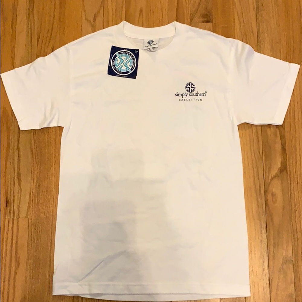 💎 I am selling a white Simply Southern shirt.